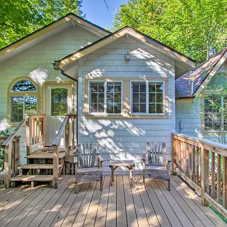 Elk Hideaway Ashford Cottage With Hot Tub!